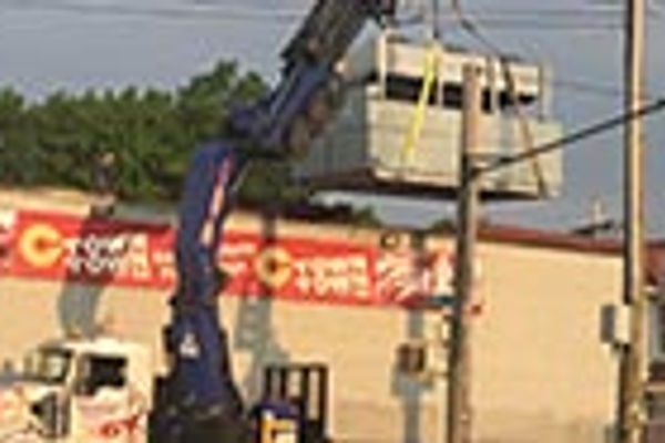 Trinchese boom crane lifting refrigeration